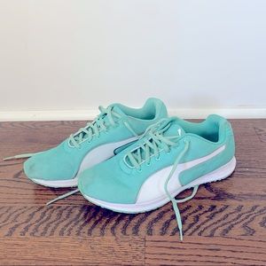 Puma Soft Foam Sneaker (woman’s)